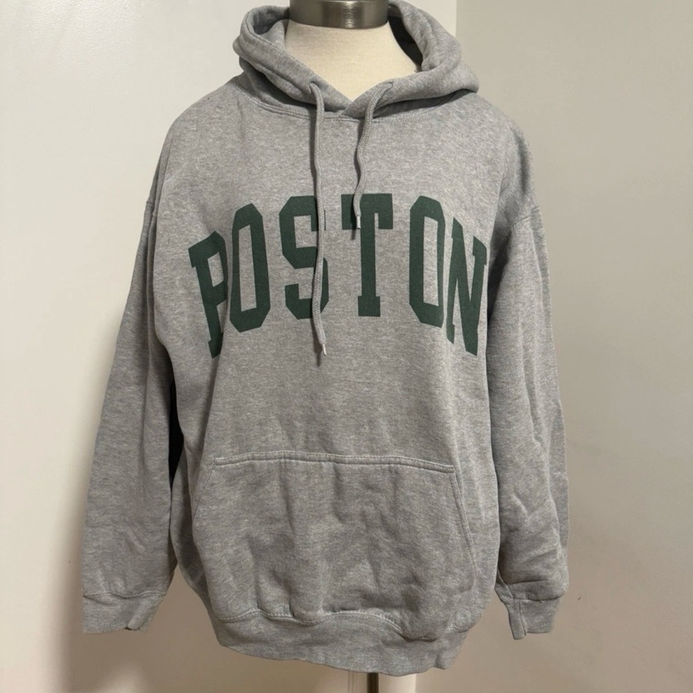 John Galt / Brandy Melville
Boston Grey Oversized Hoodie OS